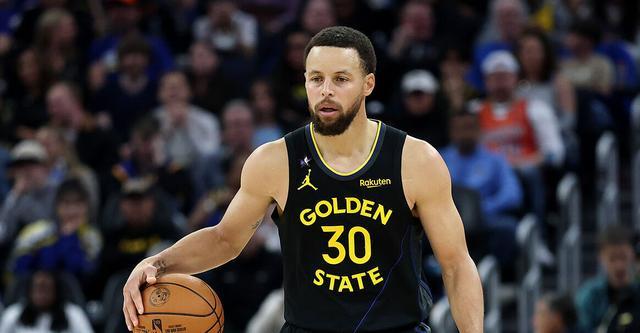 勇士球星库里因膝伤再缺席10天 冲击季后赛之路