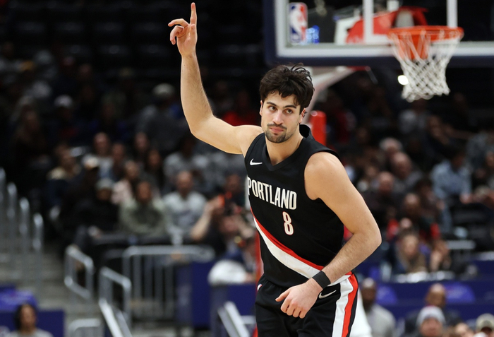 斯普利特执教开拓者稳固，杨瀚森未来堪忧