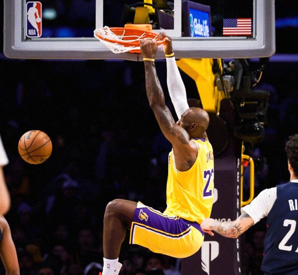 勒布朗詹姆斯三双引领湖人狂胜奇才 西部排名稳